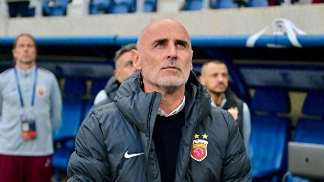 华体会官网-热身赛延续锋无力，伤病致海港前寻枪后堵漏，大概率延续去年低开走势？|蒋光太|上海海港|莱昂纳多|北京国安|圣彼得堡泽尼特俱乐部_新浪体育_新浪新闻